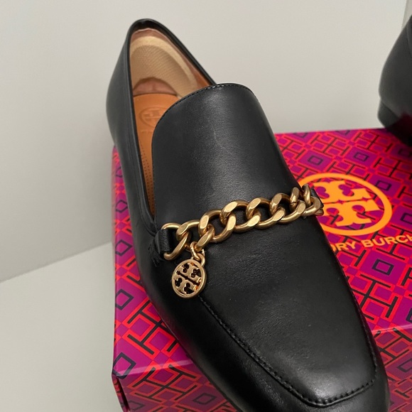 Tory Burch Calf Leather charm loafer *BN* - Picture 7 of 8